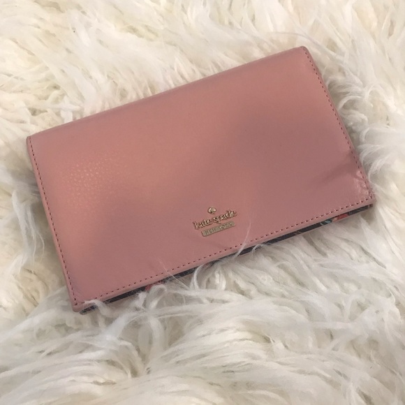 kate spade Handbags - Kate Spade Blake Street Clutch/Wallet
